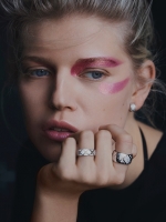 http://julie-nivert.com/files/gimgs/th-60_julie_nivert_melanie_rey_skp_ola_4_v2.jpg
