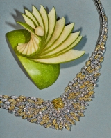 http://julie-nivert.com/files/gimgs/th-60_julie_nivert_raphael_lugassy_fruits_3_v2.jpg